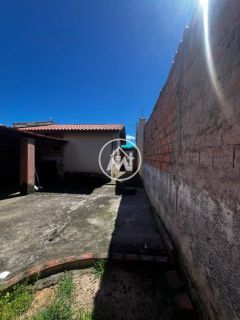 Vende se Casa no Village dos Pássaros II