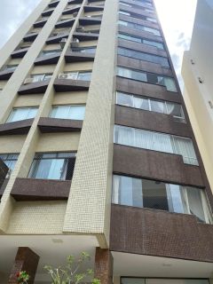 Apartamento no bairro Costa Azul