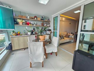 Apartamento Para Vender com 3 quartos 1 suítes no bairro PITUBA em Salvador