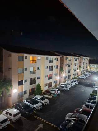 2/4 nascente com varanda no condominio parque milênio com infraestrutura, 2 andar de escada