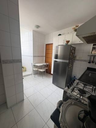 Apartamento Para Vender com 2 quartos 1 suítes no bairro Costa Azul em Salvador
