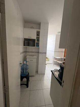 Apartamento Para Vender com 2 quartos 1 suítes no bairro Costa Azul em Salvador