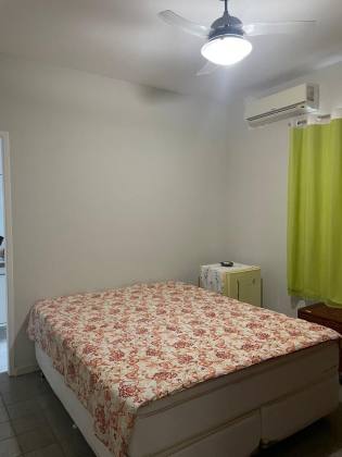 Casa de Condomínio Para Vender com 4 quartos 4 suítes no bairro Guarajuba em Camaçari