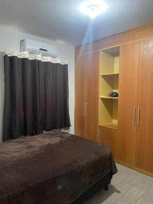 Casa de Condomínio Para Vender com 4 quartos 4 suítes no bairro Guarajuba em Camaçari