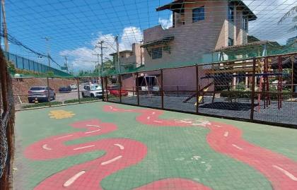 Casa Para Vender com 3 quartos 1 suítes no bairro Patamares em Salvador
