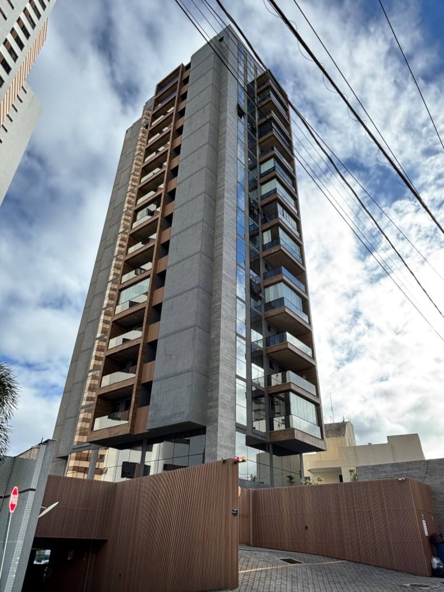 Apartamento Para Alugar com 1 quarto no bairro Caminho das Árvores em Salvador