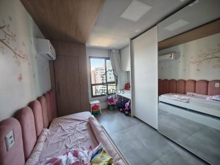Apartamento Para Vender 3 suítes no bairro Pituaçu em Salvador