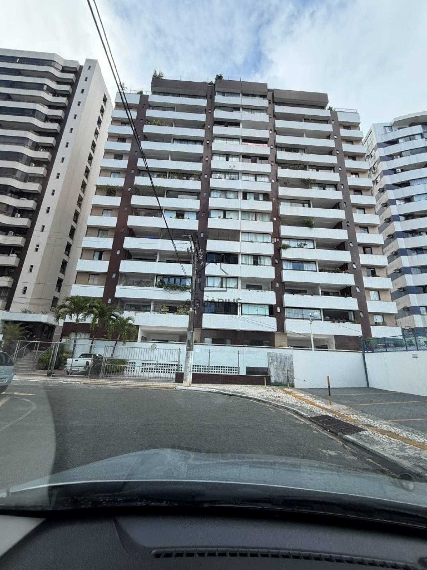Apartamento Para Vender com 2 quartos 1 suítes no bairro Pituba em Salvador
