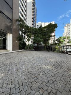 Apartamento Para Vender com 4 quartos 2 suítes no bairro Pituba em Salvador
