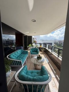 Apartamento Para Vender com 4 quartos 2 suítes no bairro Pituba em Salvador