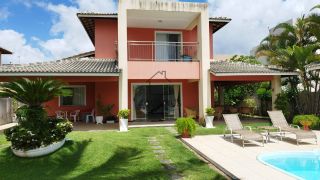Casa de Condomínio Para Vender com 4 quartos 3 suítes no bairro Barra do Jacuípe em Camaçari