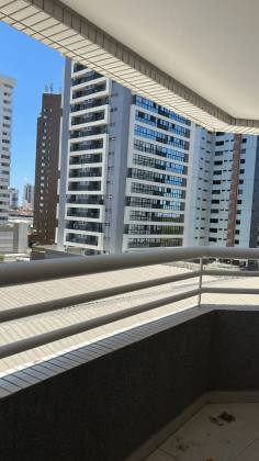 Apartamento no Jóquei