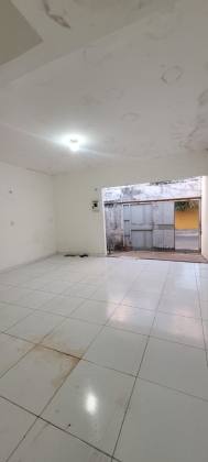 Casa à venda no Conjunto Vila Maria, Porto do Centro