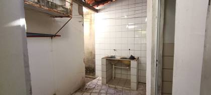 Casa à venda no Centro de Teresina – Próxima à Avenida Miguel Rosa