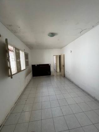 Casa à Venda no Monte Castelo, Próxima ao Centro Administrativo