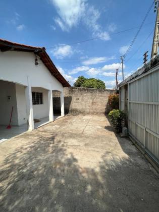 Casa à Venda no Monte Castelo, Próxima ao Centro Administrativo