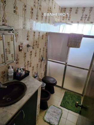 Casa à Venda na Piçarreira, Teresina – 9 Quartos, 3 Suítes e 1.300 m² de Área Total