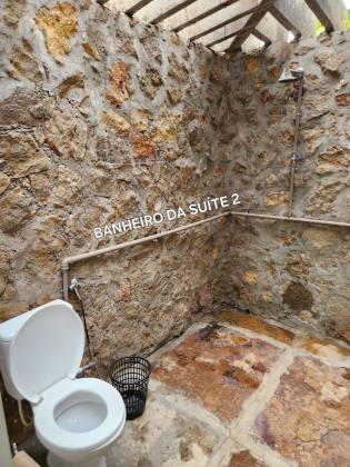 Casa à Venda na Piçarreira, Teresina – 9 Quartos, 3 Suítes e 1.300 m² de Área Total
