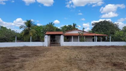 Chácara à Venda na localidade Boa Saúde, Campo Maior-PI – 2 Hectares com Casa e Piscina