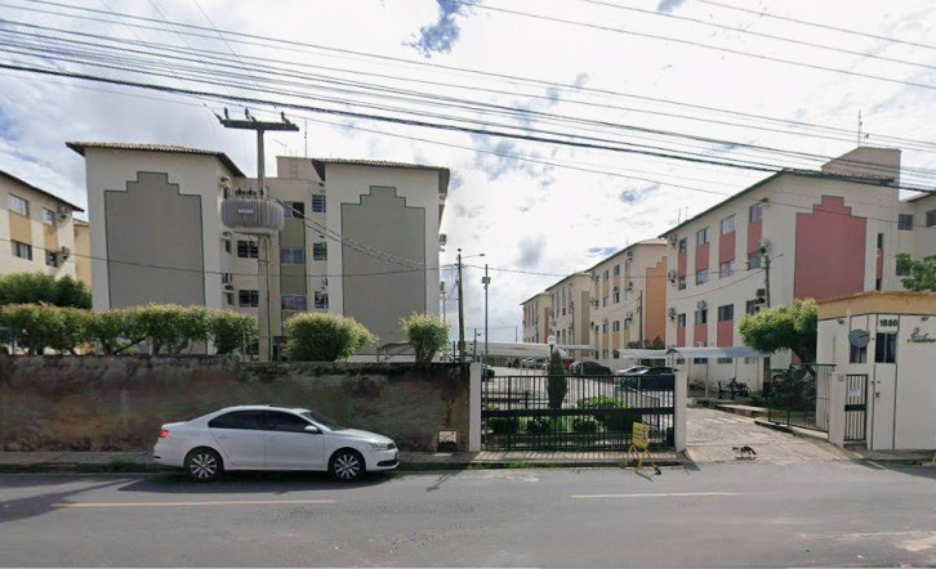 Apartamento à Venda no Condomínio Isadora – 50 m², Reformado e com Móveis Projetados, bairro Cristo Rei