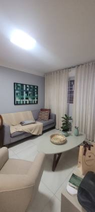 Apartamento à Venda no Condomínio Isadora – 50 m², Reformado e com Móveis Projetados, bairro Cristo Rei