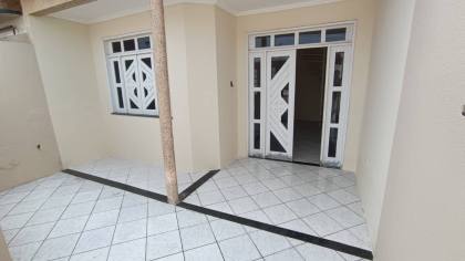 Casa duplex á Venda - próxima à Câmara dos Vereadores