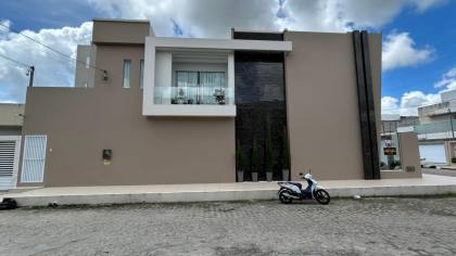 Imóvel de Alto Padrão com 5 quartos 4 suítes no Chiara (Marianga), próximo à Videlli