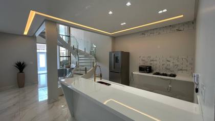 Imóvel de Alto Padrão com 5 quartos 4 suítes no Chiara (Marianga), próximo à Videlli
