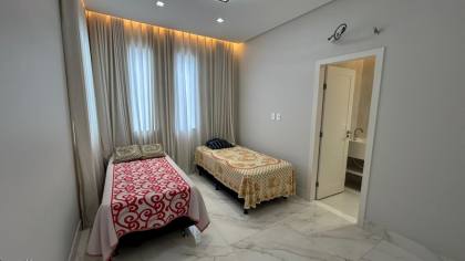 Imóvel de Alto Padrão com 5 quartos 4 suítes no Chiara (Marianga), próximo à Videlli