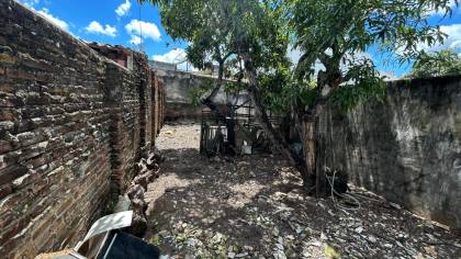 Casa no Centro de Itabaiana com 4 quartos 1 suíte 3 banheiros, e fácil acesso ao comércio.