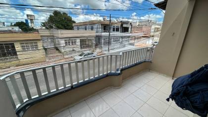 Casa no Centro de Itabaiana com 4 quartos 1 suíte 3 banheiros, e fácil acesso ao comércio.