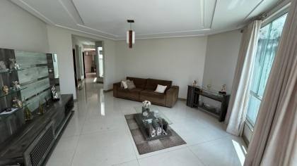 Casa de alto Padrão para alugar no Chiara, com 4 quartos 3 suítes, em Itabaiana