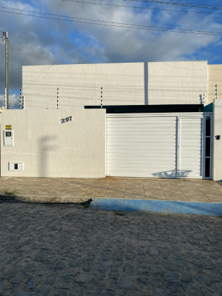 Casa perto do shopping Peixoto com 3 quartos 2 suítes no bairro Oviedo Teixeira (Lê Corbusier) em Itabaiana