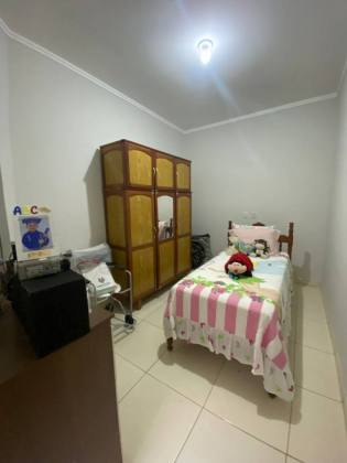 Casa Ampla e financiável! Com 4 quartos, e 1 suíte. no bairro Sitio Porto em Itabaiana