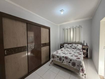 Casa com, 3 quartos bem distribuídos, 1 suíte, e muito mais! No bairro São Cristóvão (Próximo à Kell pizza) em Itabaiana