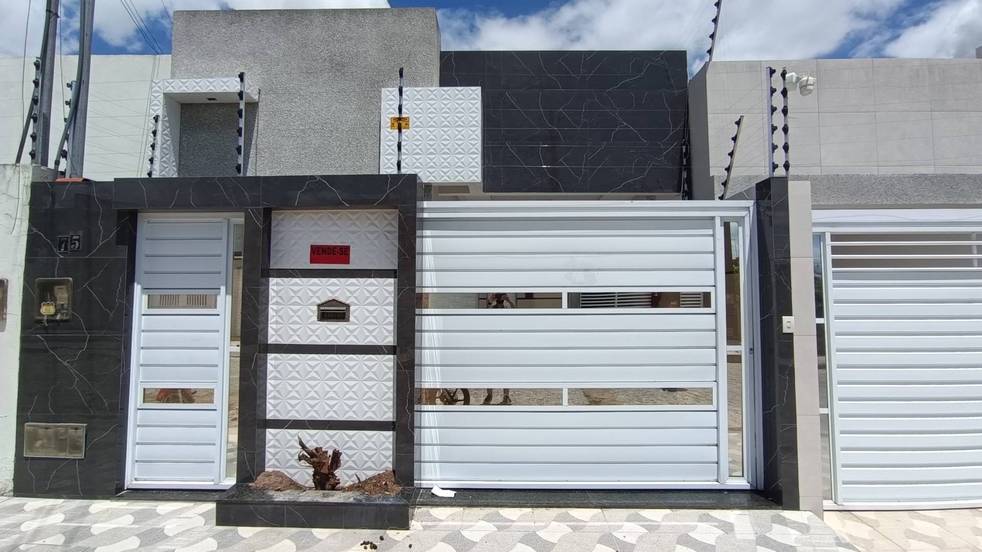 Casa Ampla no São Manoel | Excelente Iluminação Natural com 3 quartos, 2 banheiro e 1 suíte em Itabaiana