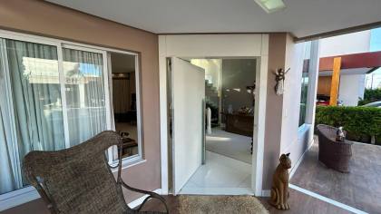 CASA DE ALTO PADRÃO NO CONDOMÍNIO SANTO ANTÔNIO COM 5 QUARTOS, 3 SUÍTES, 2 AMPLOS CLOSET, 7 BANHEIROS, PISCINA E MUITO MAIS! - ITABAIANA/SE