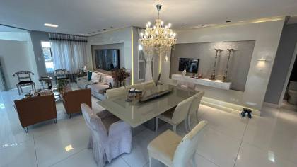 CASA DE ALTO PADRÃO NO CONDOMÍNIO SANTO ANTÔNIO COM 5 QUARTOS, 3 SUÍTES, 2 AMPLOS CLOSET, 7 BANHEIROS, PISCINA E MUITO MAIS! - ITABAIANA/SE