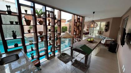 CASA DE ALTO PADRÃO NO CONDOMÍNIO SANTO ANTÔNIO COM 5 QUARTOS, 3 SUÍTES, 2 AMPLOS CLOSET, 7 BANHEIROS, PISCINA E MUITO MAIS! - ITABAIANA/SE