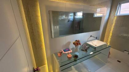 CASA DE ALTO PADRÃO NO CONDOMÍNIO SANTO ANTÔNIO COM 5 QUARTOS, 3 SUÍTES, 2 AMPLOS CLOSET, 7 BANHEIROS, PISCINA E MUITO MAIS! - ITABAIANA/SE