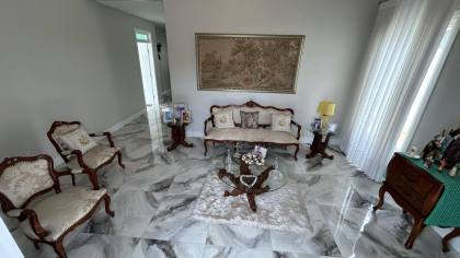 Casa de Alto Padrão no Condomínio Chiara Lubich, com 3 quartos, 2 suítes, e muito mais. Itabaiana/SE