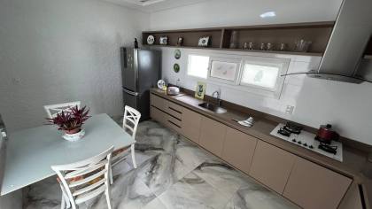 Casa de Alto Padrão no Condomínio Chiara Lubich, com 3 quartos, 2 suítes, e muito mais. Itabaiana/SE