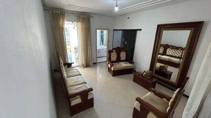 Casa com 2 pavimentos, 6 quartos ao total, e muito mais! No Centro de Itabaiana