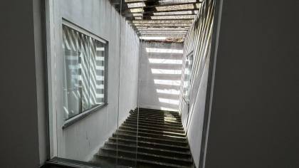 Casa com 2 pavimentos, 6 quartos ao total, e muito mais! No Centro de Itabaiana