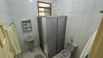 Casa com 2 pavimentos, 6 quartos ao total, e muito mais! No Centro de Itabaiana