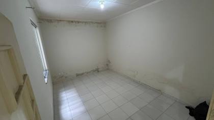 Casa com 2 pavimentos, 6 quartos ao total, e muito mais! No Centro de Itabaiana