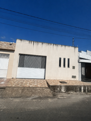 Casa com: 3 quartos, ambientes integrados. No bairro São Cristóvão em Itabaiana.