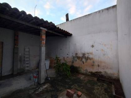 Casa com: 2 quartos amplos, 1 suíte, no bairro São Cristóvão em Itabaiana.