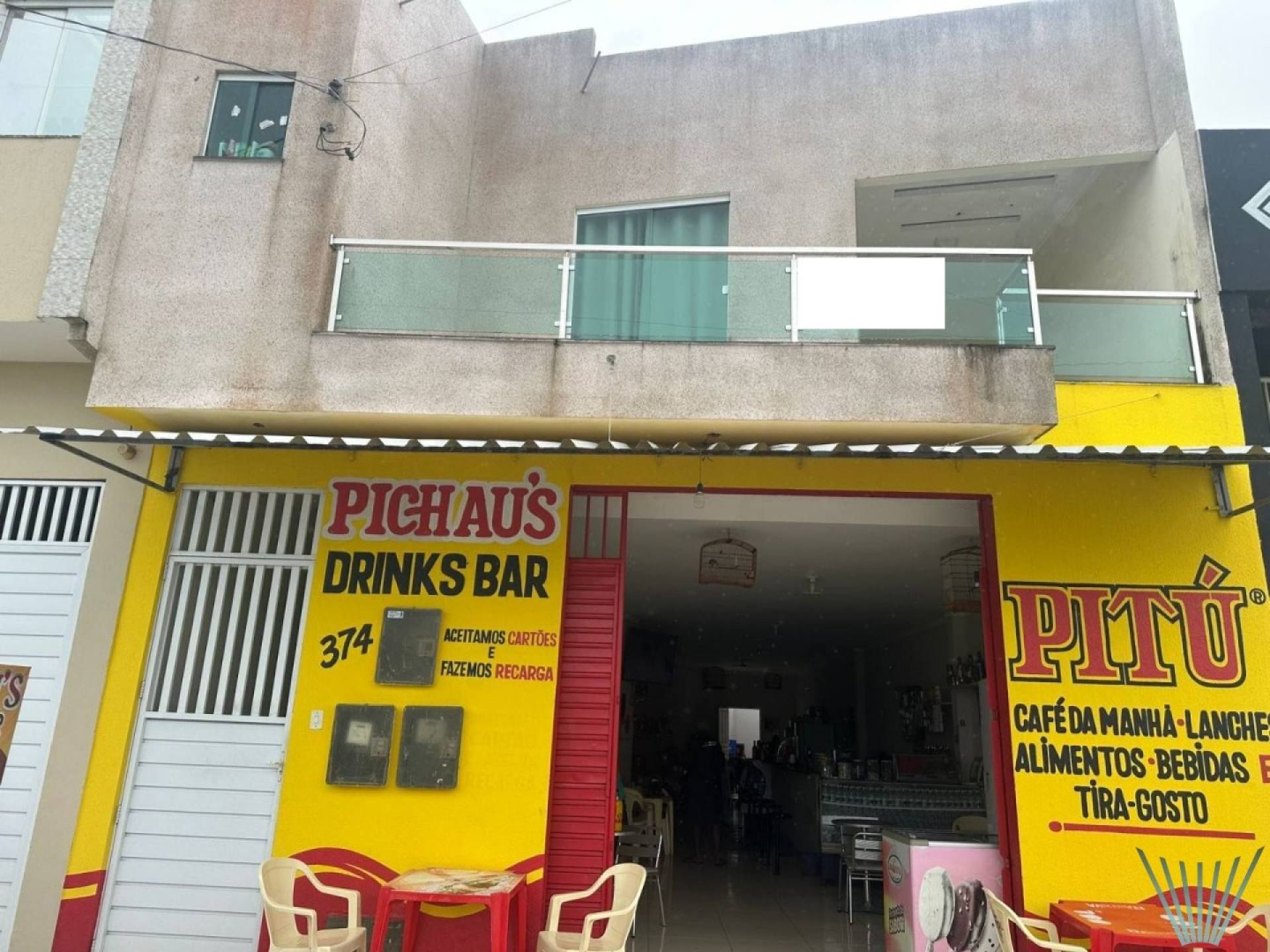 Casa com 3 quartos, 1 suíte, e com oportunidade de negócio! No bairro Porto em Itabaiana.