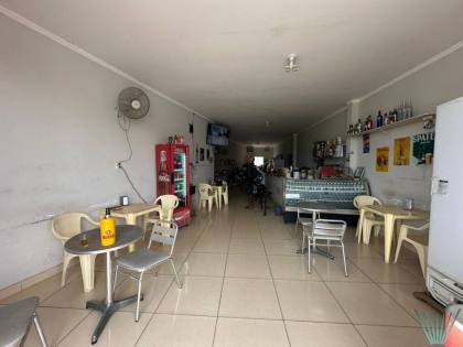 Casa com 3 quartos, 1 suíte, e com oportunidade de negócio! No bairro Porto em Itabaiana.